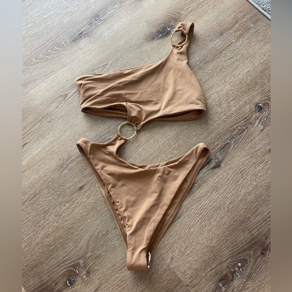L*space One Piece Swimsuit